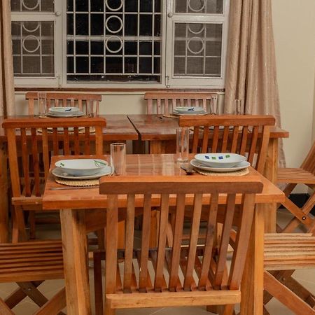 Miika Guest House Entebbe Exterior foto