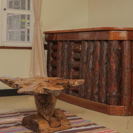 Miika Guest House Entebbe Exterior foto